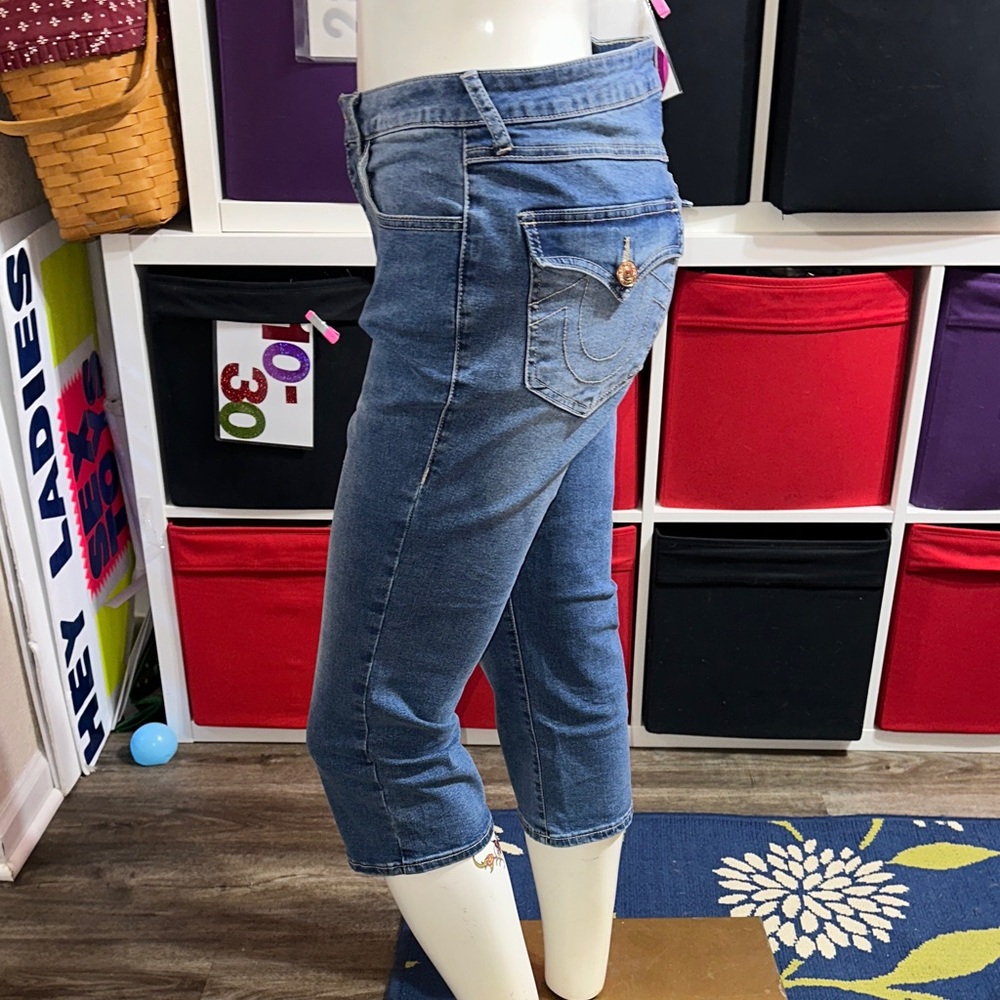 True Religion Size 30 Billie Flap Capri